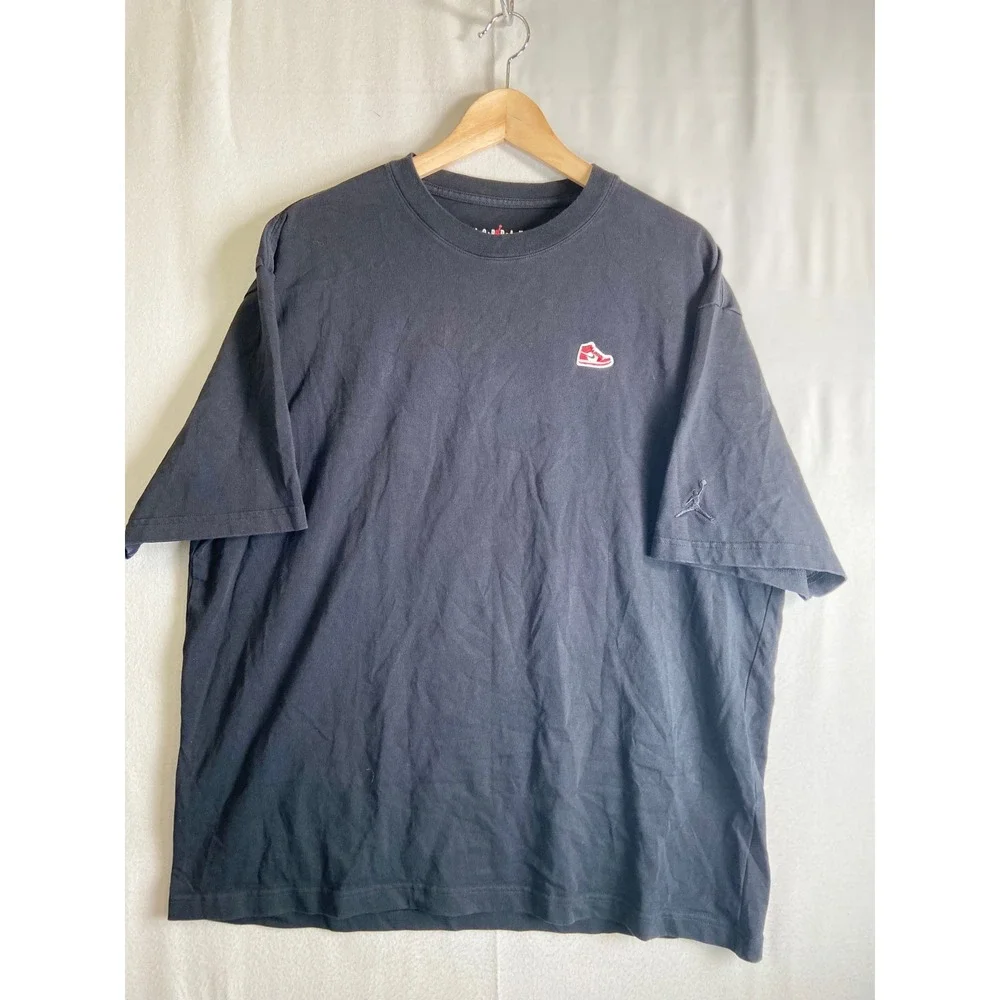 Jordan Mens XL Black T-Shirt Sneaker Patch Jumpman Logo Short Sleeve Tee